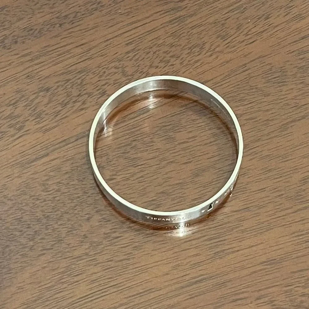 Tiffany & Co. Diamond Keyhole Bangle Bracelet Silver - Picture 4 of 7